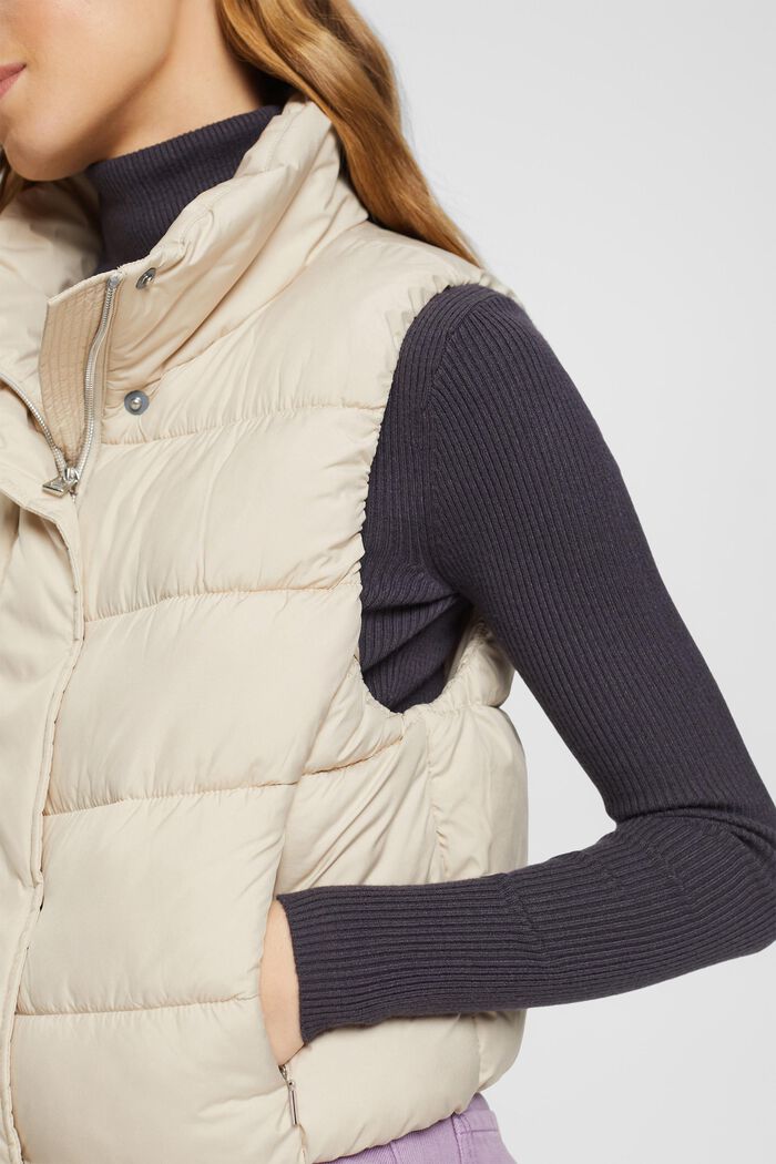 Gilet cropped e trapuntato, LIGHT TAUPE, detail image number 2