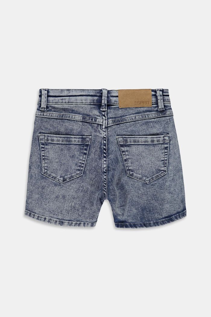 Shorts in jeans dal lavaggio sbiadito di tendenza