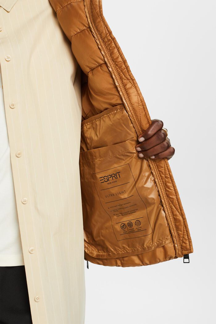 In materiale riciclato: gilet trapuntato, CARAMEL, detail image number 4