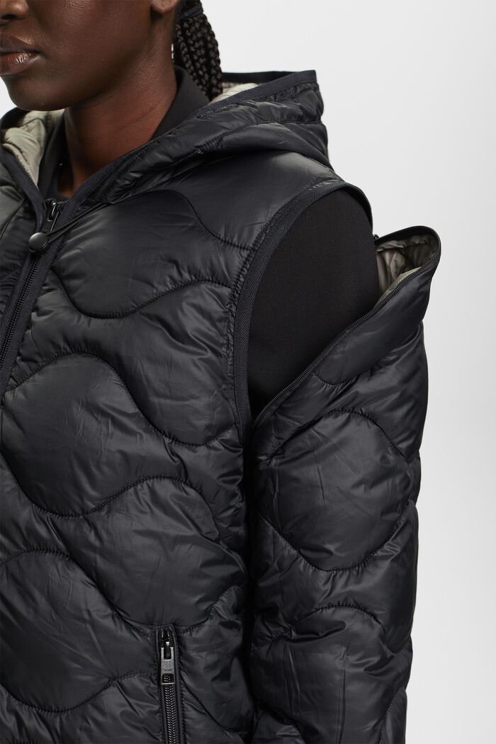 Riciclato: giacca trapuntata trasformabile con cappuccio, BLACK, detail image number 2