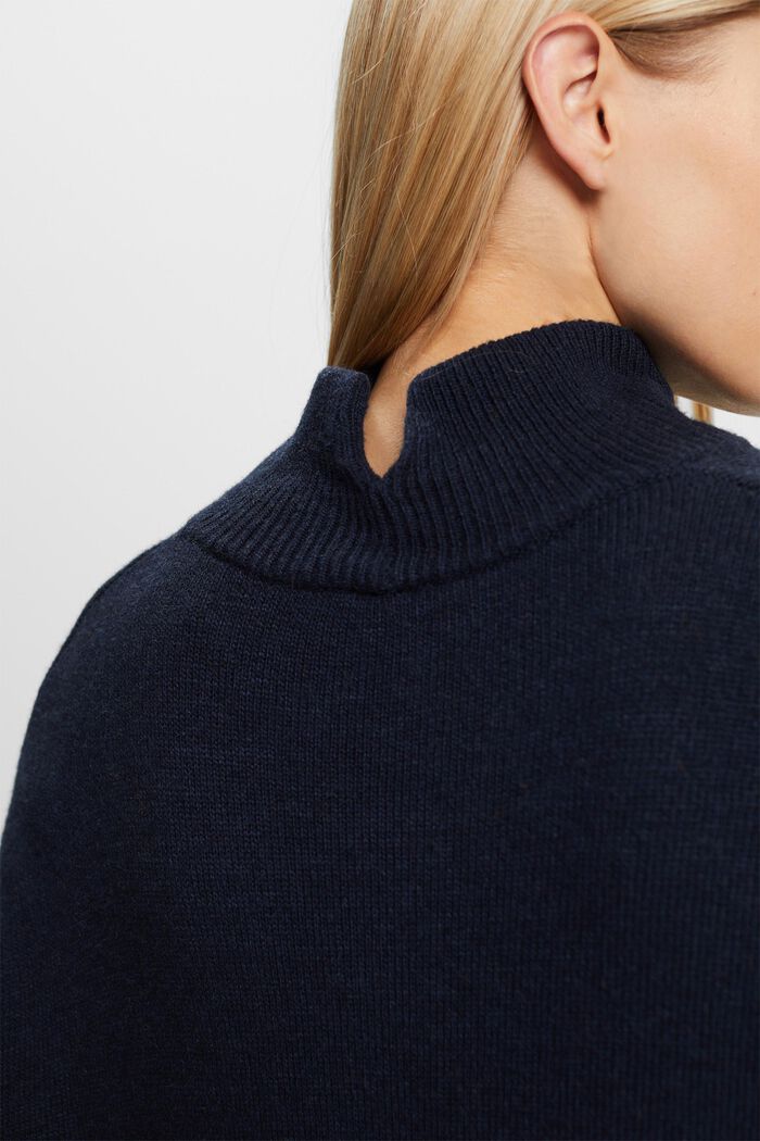 Pullover con collo a lupetto in misto lana, NAVY, detail image number 1