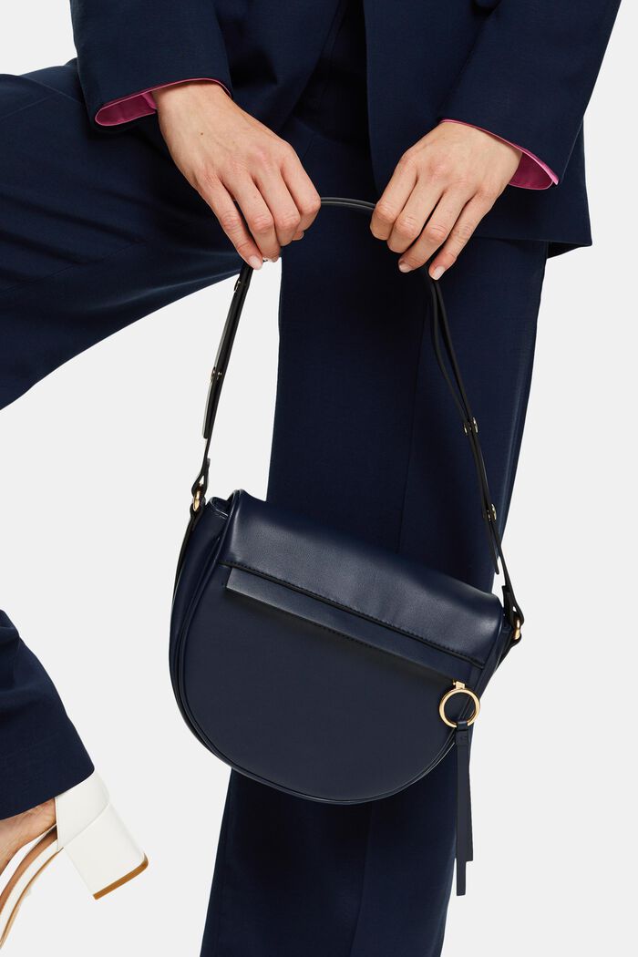 Borsa a tracolla con patta, NAVY, detail image number 5
