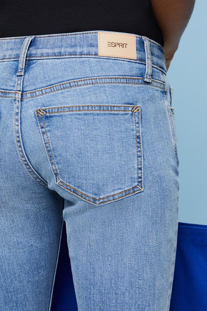 Jeans dal taglio bootcut a vita media, BLUE LIGHT WASHED, detail image number 3