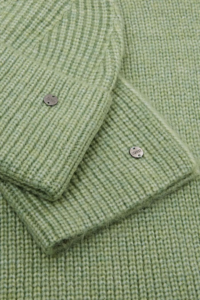 Confezione regalo natalizia con berretto e sciarpa in maglia chunky, LIGHT GREEN, detail image number 1