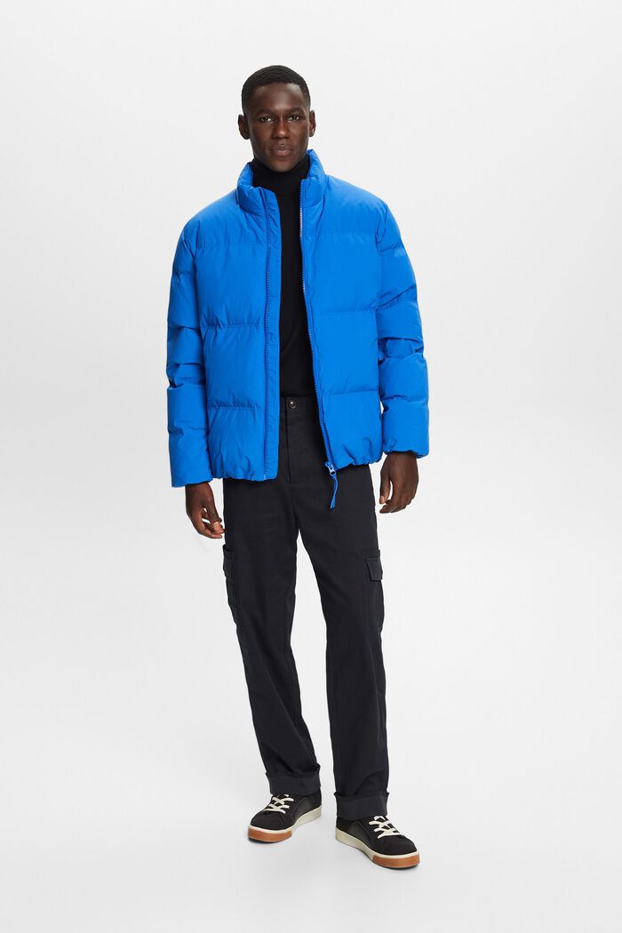 Riciclato: giacca trapuntata con piuma d'oca, BRIGHT BLUE, detail image number 4