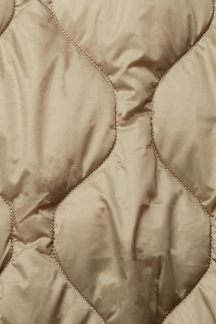 In materiale riciclato: giacca impunturata con cappuccio, PALE KHAKI, detail image number 6