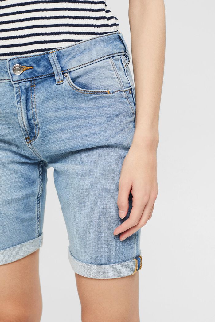 Shorts in denim di misto cotone biologico, BLUE LIGHT WASHED, detail image number 2