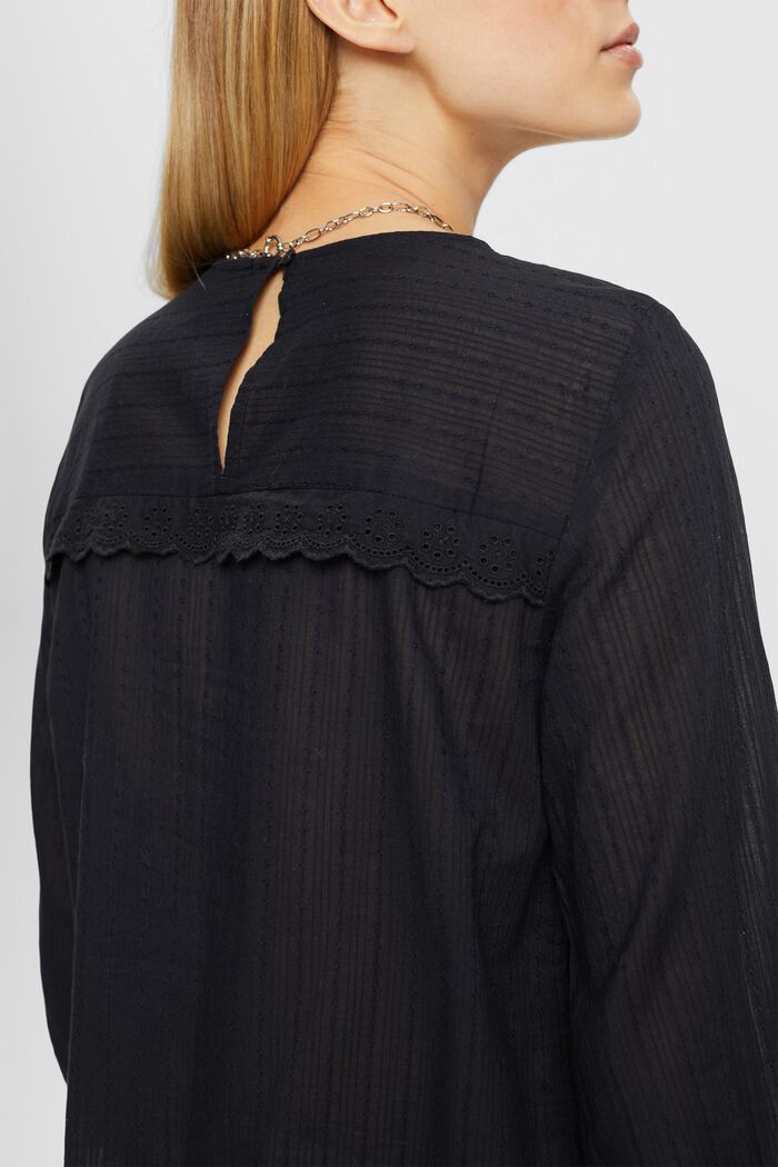 Blusa in pizzo con bordo smerlato, BLACK, detail image number 2