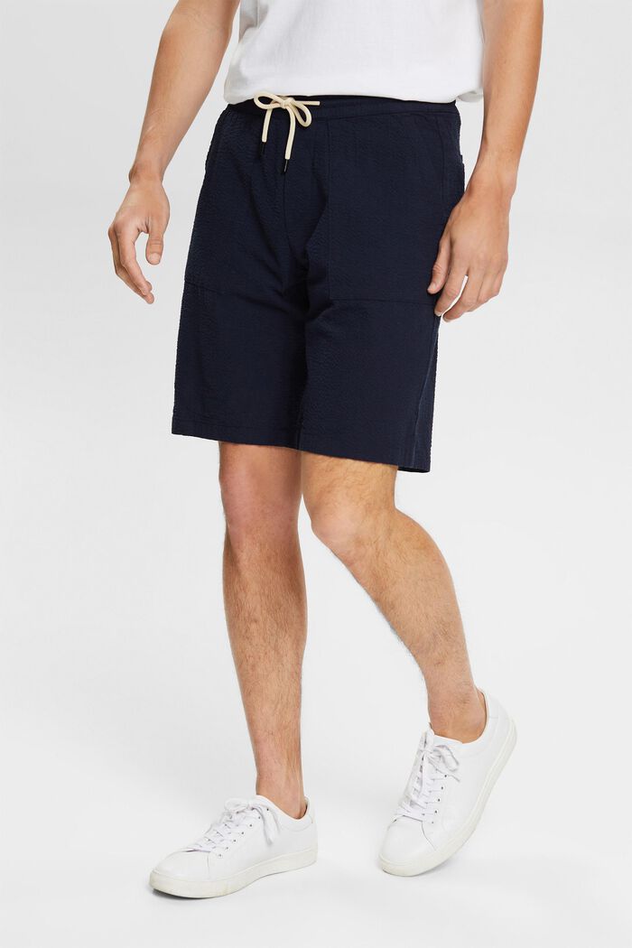 Shorts in seersucker