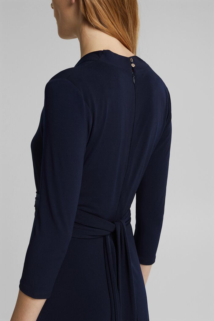 In materiale riciclato: abito in jersey con cintura, NAVY, detail image number 5