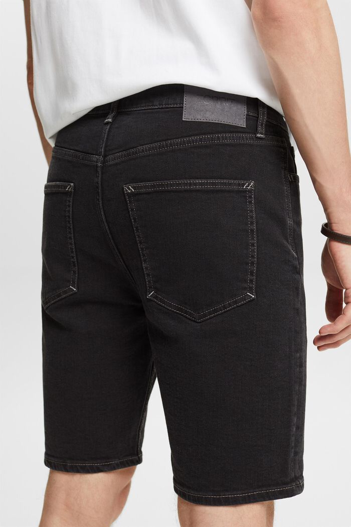 Pantaloncini di jeans straight fit, BLACK DARK WASHED, detail image number 3