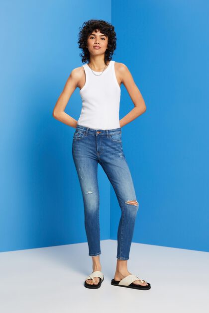 Jeans skinny e cropped dal look effetto usato