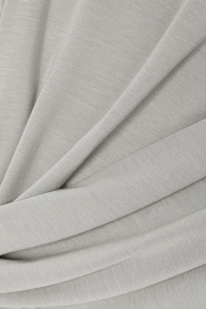 In TENCEL™/stretch: maglia a maniche lunghe con collo dolcevita, LIGHT GREY, detail image number 4