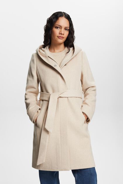 In materiale riciclato: cappotto in misto lana con cappuccio e cintura