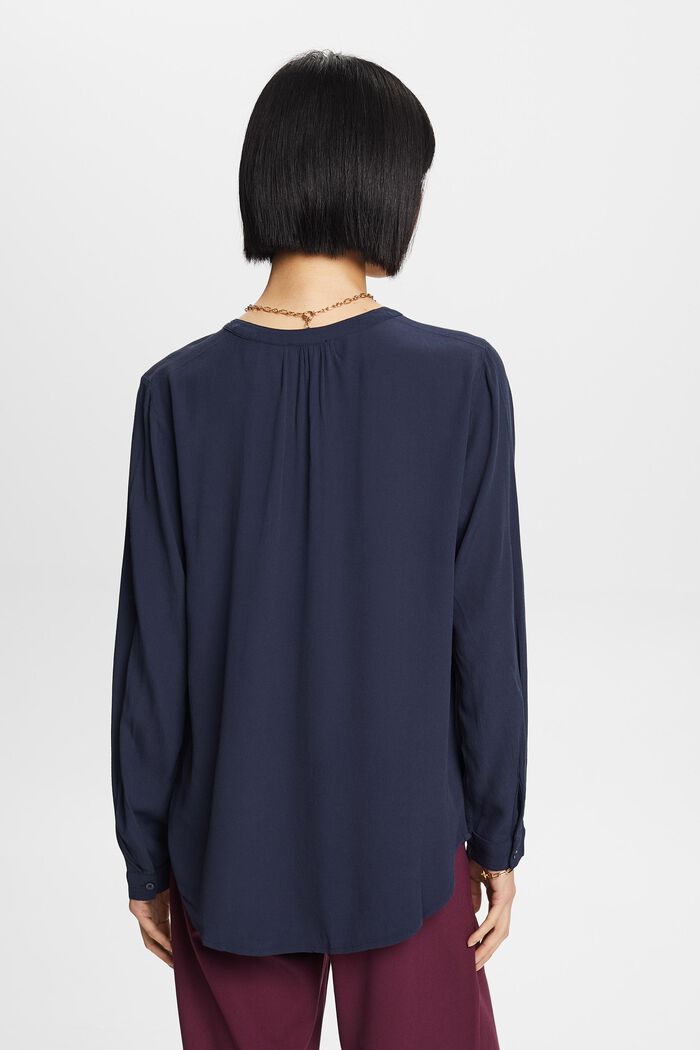 Blusa basic con scollo a V, NAVY, detail image number 3