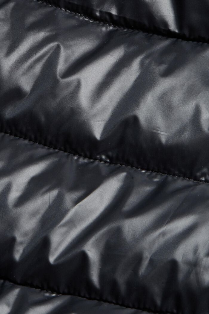 In materiale riciclato: gilet con cappuccio rimovibile, BLACK, detail image number 4