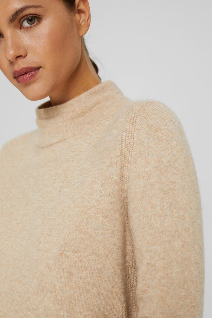 Con lana: pullover con collo a lupetto, SAND, detail image number 5