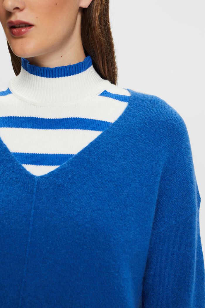Pullover a V in misto lana, BRIGHT BLUE, detail image number 1
