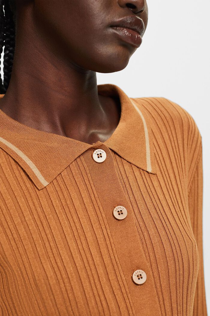 Top a polo in maglia con bottoni, CARAMEL, detail image number 2