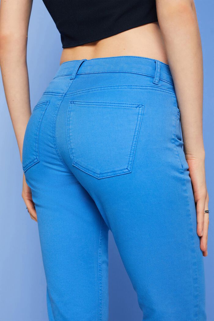 Pantaloni capri in cotone biologico, BRIGHT BLUE, detail image number 2