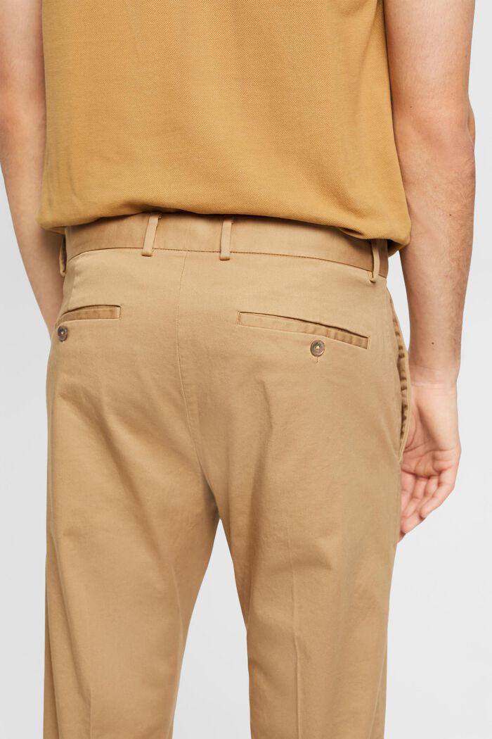 Pantaloni chino elasticizzati in cotone, KHAKI BEIGE, detail image number 4