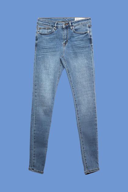Jeans slavati con cotone biologico