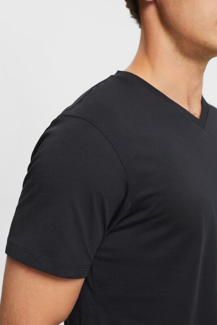 T-shirt con scollo a V in cotone sostenibile, BLACK, detail image number 0