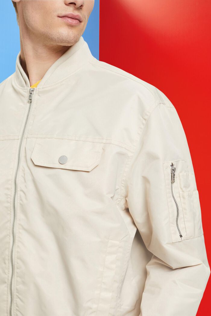 Giubbotto in stile bomber, LIGHT TAUPE, detail image number 2