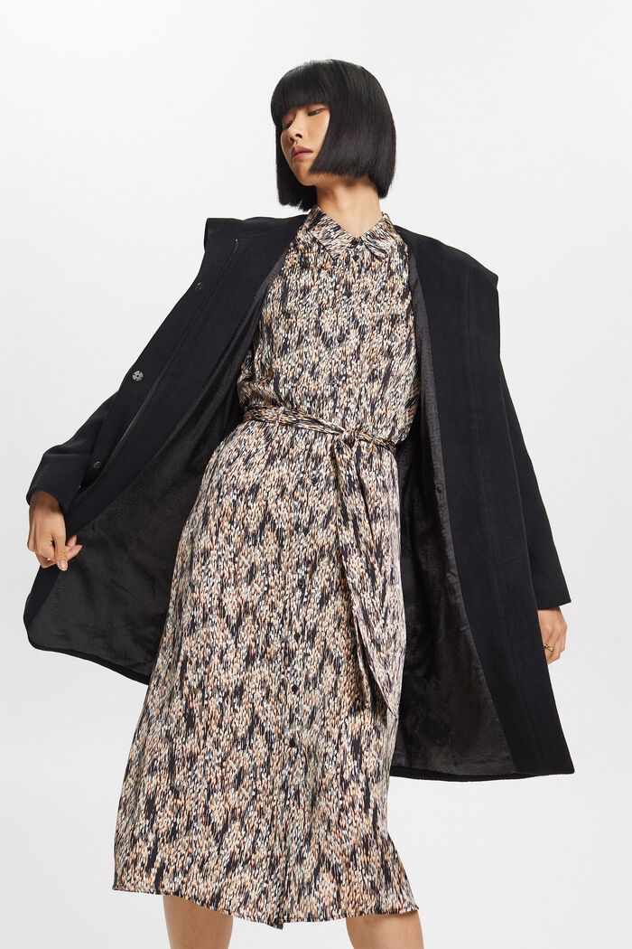 In materiale riciclato: cappotto in misto lana con cappuccio e cintura, BLACK, detail image number 6