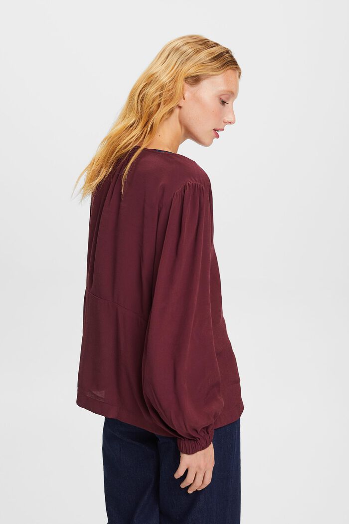 Blusa in chiffon con scollo a V, BORDEAUX RED, detail image number 4