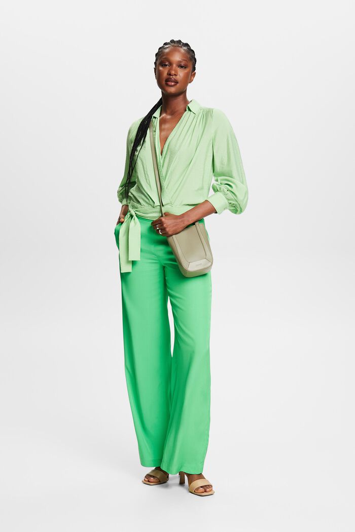 Blusa incrociata con arricciature, LIGHT GREEN, detail image number 1
