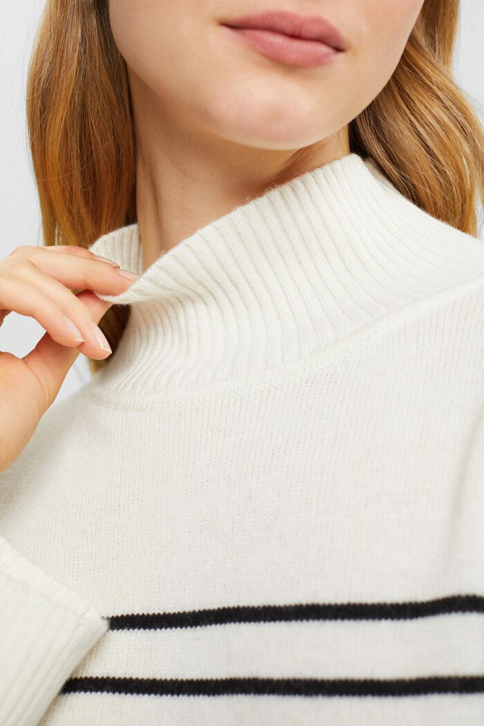 Pullover con collo a lupetto in misto lana, LENZING™ ECOVERO™, OFF WHITE, detail image number 3