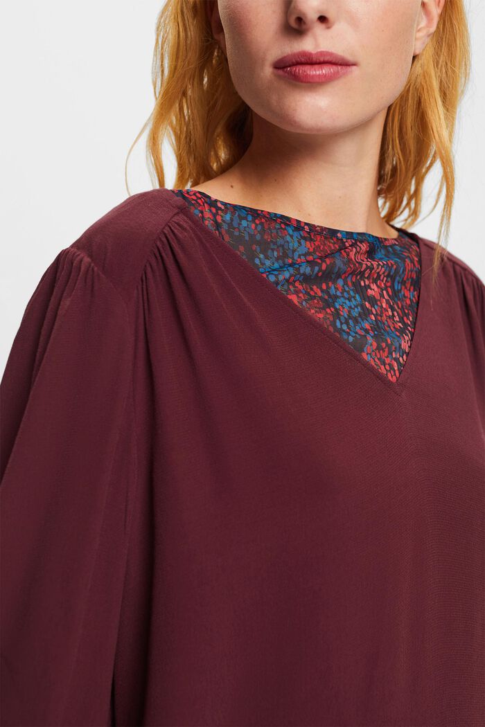 Blusa in chiffon con scollo a V, BORDEAUX RED, detail image number 1