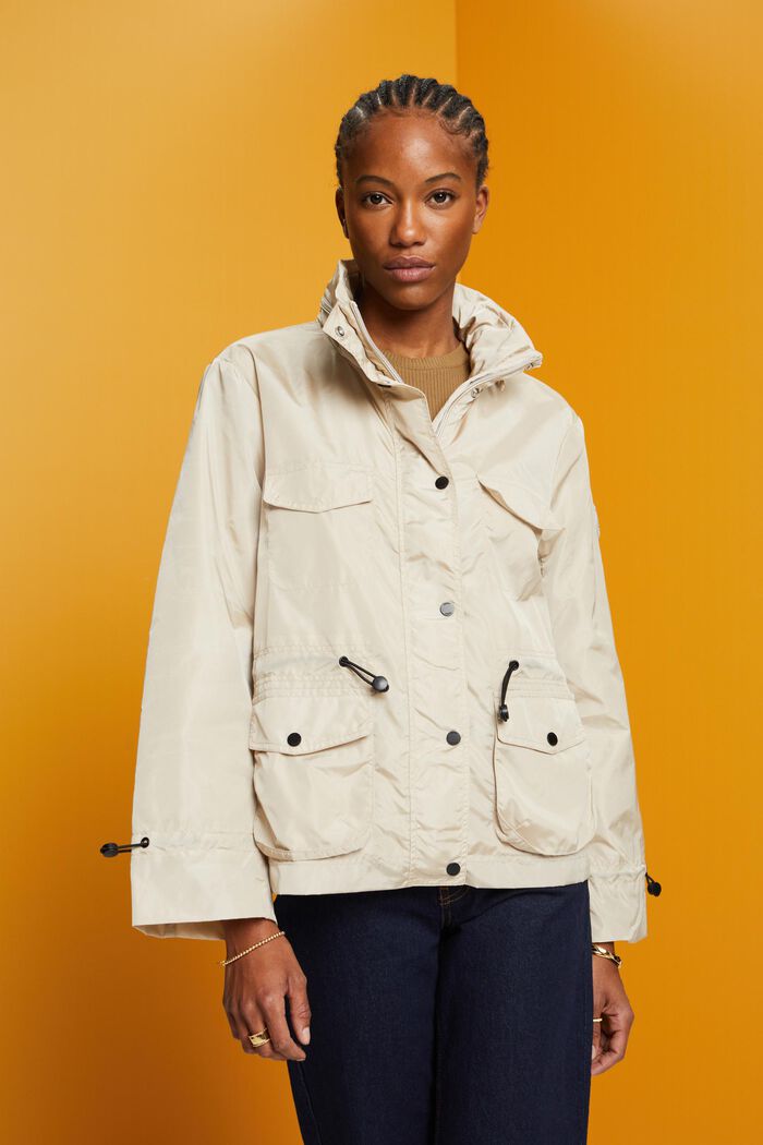 Riciclato: giacca da pioggia con cappuccio, LIGHT TAUPE, detail image number 0