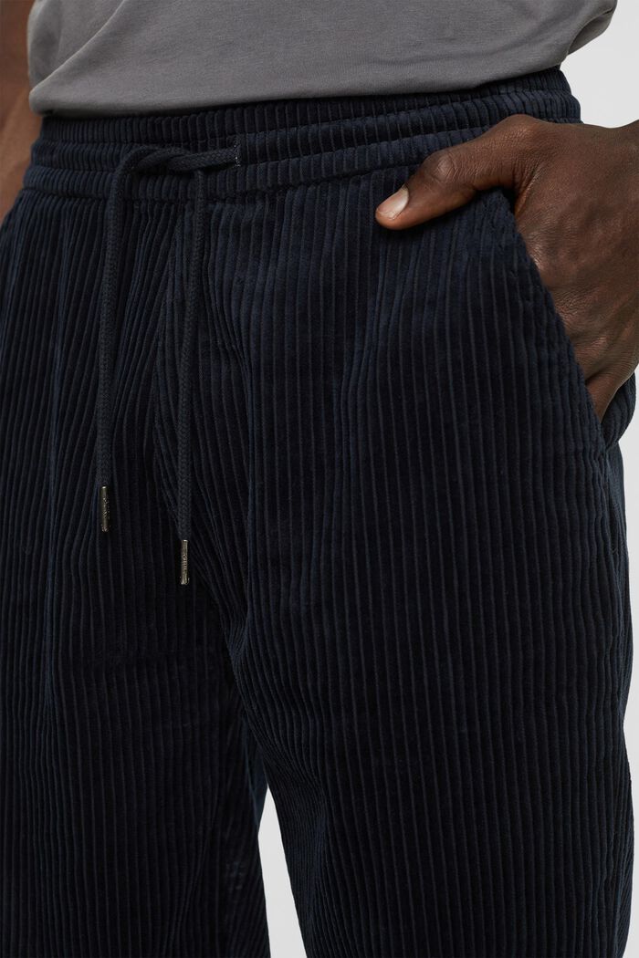 Pantaloni da jogging in velluto, BLACK, detail image number 0